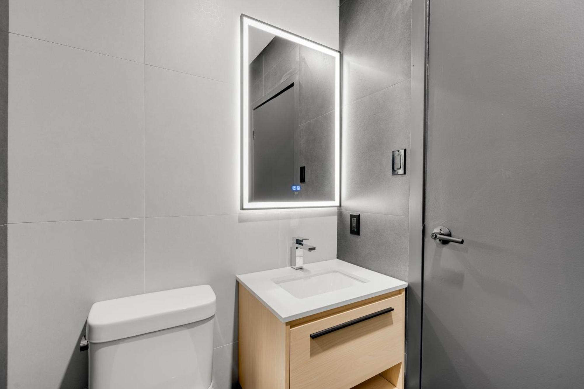 Lift Hotel Montréal Dış mekan fotoğraf